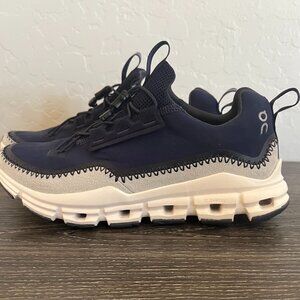 Brand New On. Navy Cloud Away Size 7.5